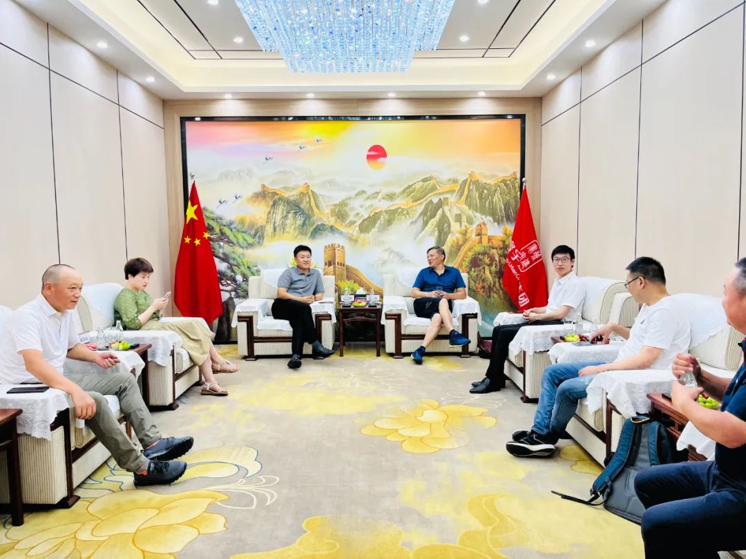 热烈欢迎 | 江西省艺术教育协会主席鄢平原走访我司